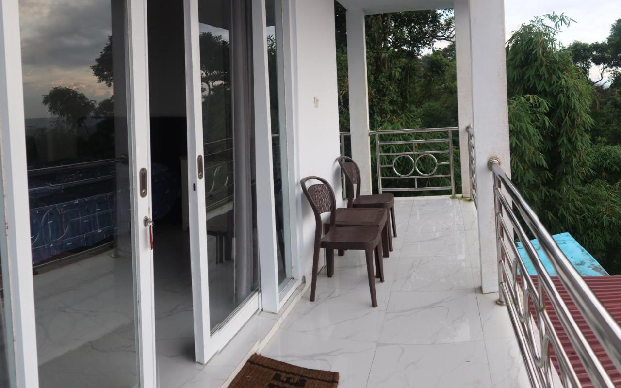 Hotel Narwastu Hills Tomohon Exterior foto